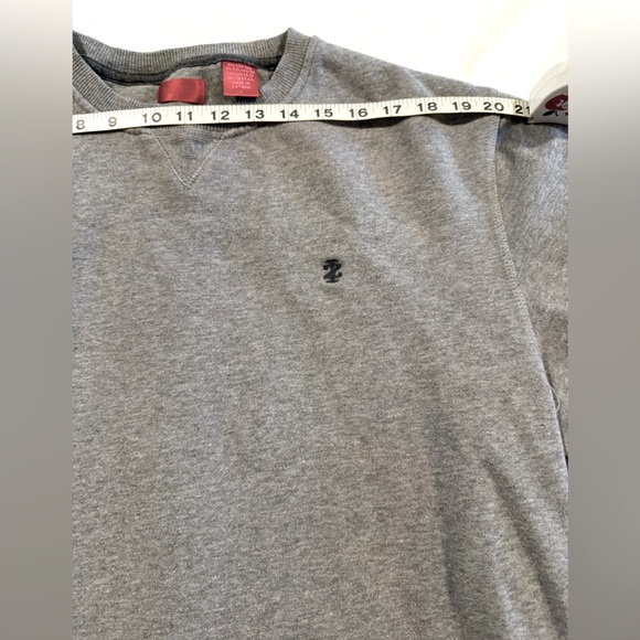 Vintage IZOD Gray Crewneck Sweatshirt – Size L, Like New - Picture 5 of 10
